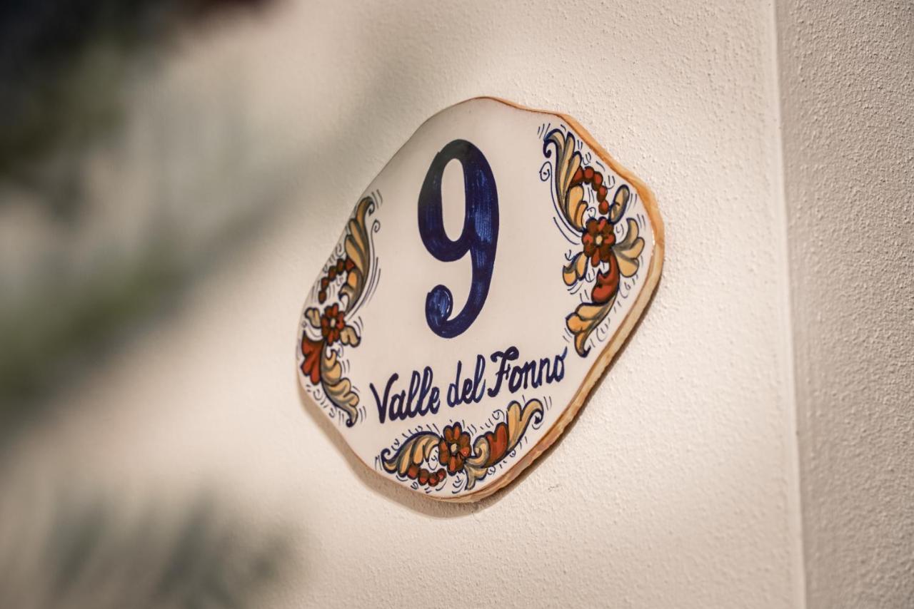 Albergo La Loggia Di San Martino Gualdo Tadino Bagian luar foto