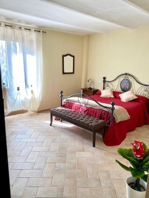 Albergo La Loggia Di San Martino Gualdo Tadino Bagian luar foto